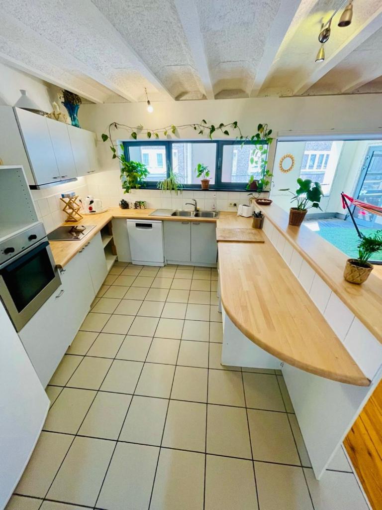 Down Town Oasis-Spacious Loft With Private Parking Brussels Ngoại thất bức ảnh